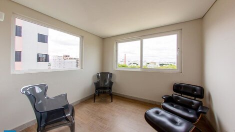 Suite, Close to Shopping