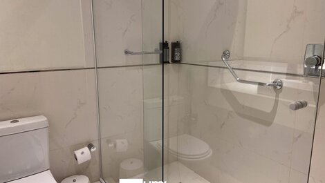 With Kitchen, Close to Shopping