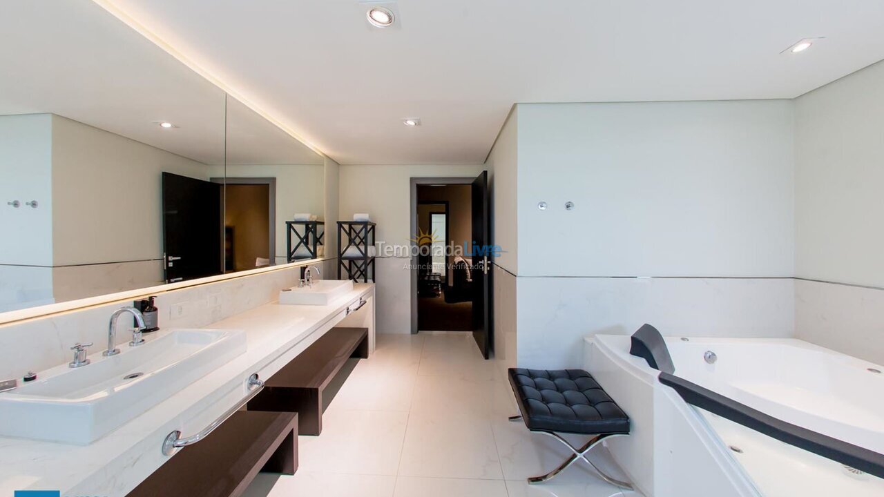 Apartment for vacation rental in Curitiba (Rebouças)