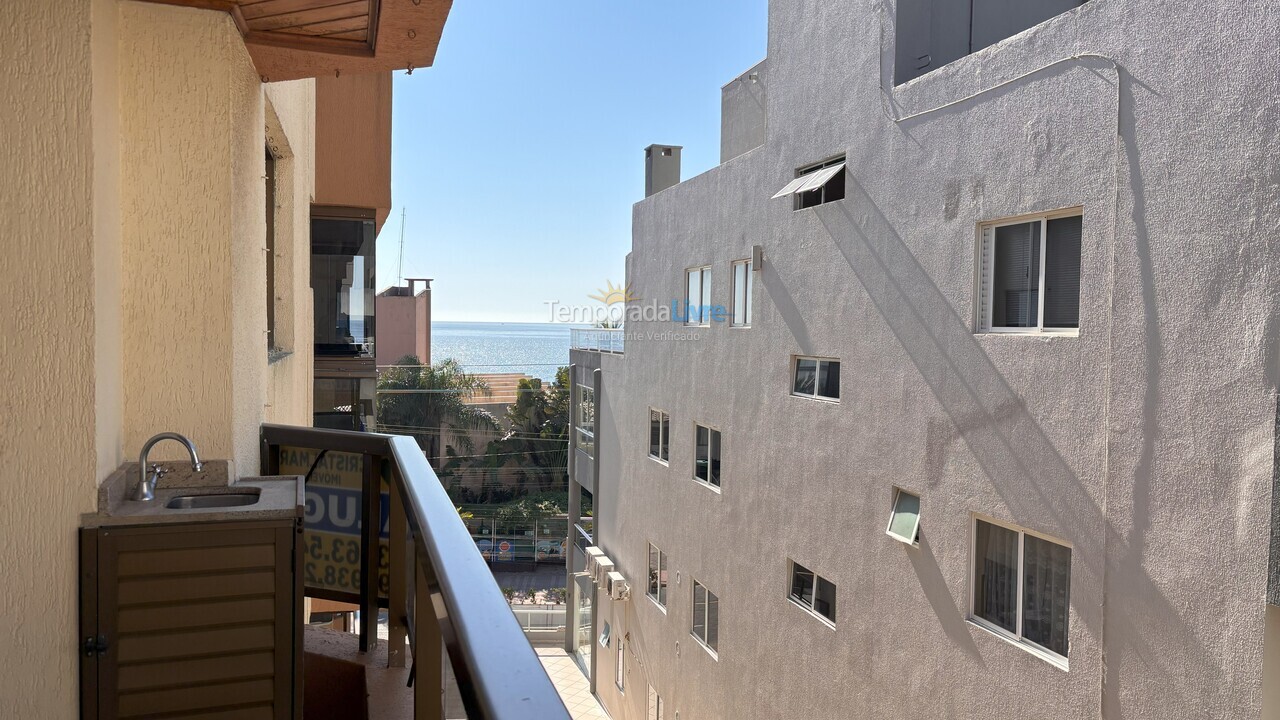 Apartamento para aluguel de temporada em Bombinhas (Praia de Bombas)