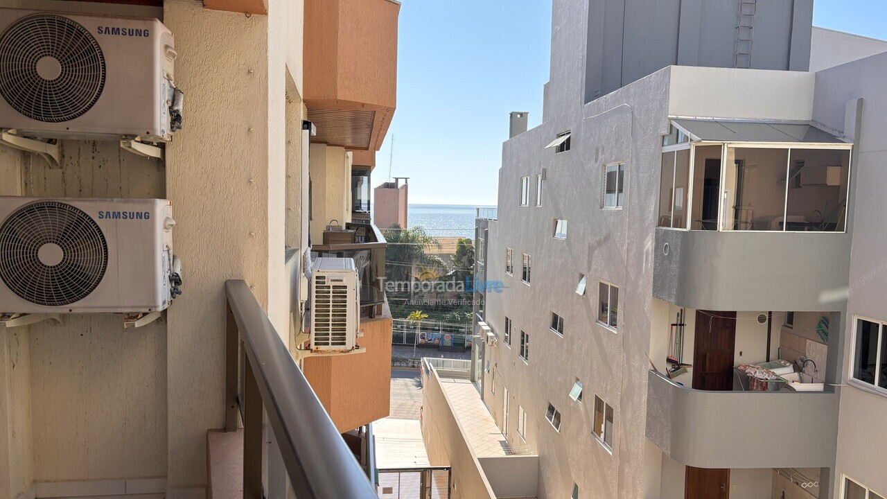 Apartamento para aluguel de temporada em Bombinhas (Praia de Bombas)