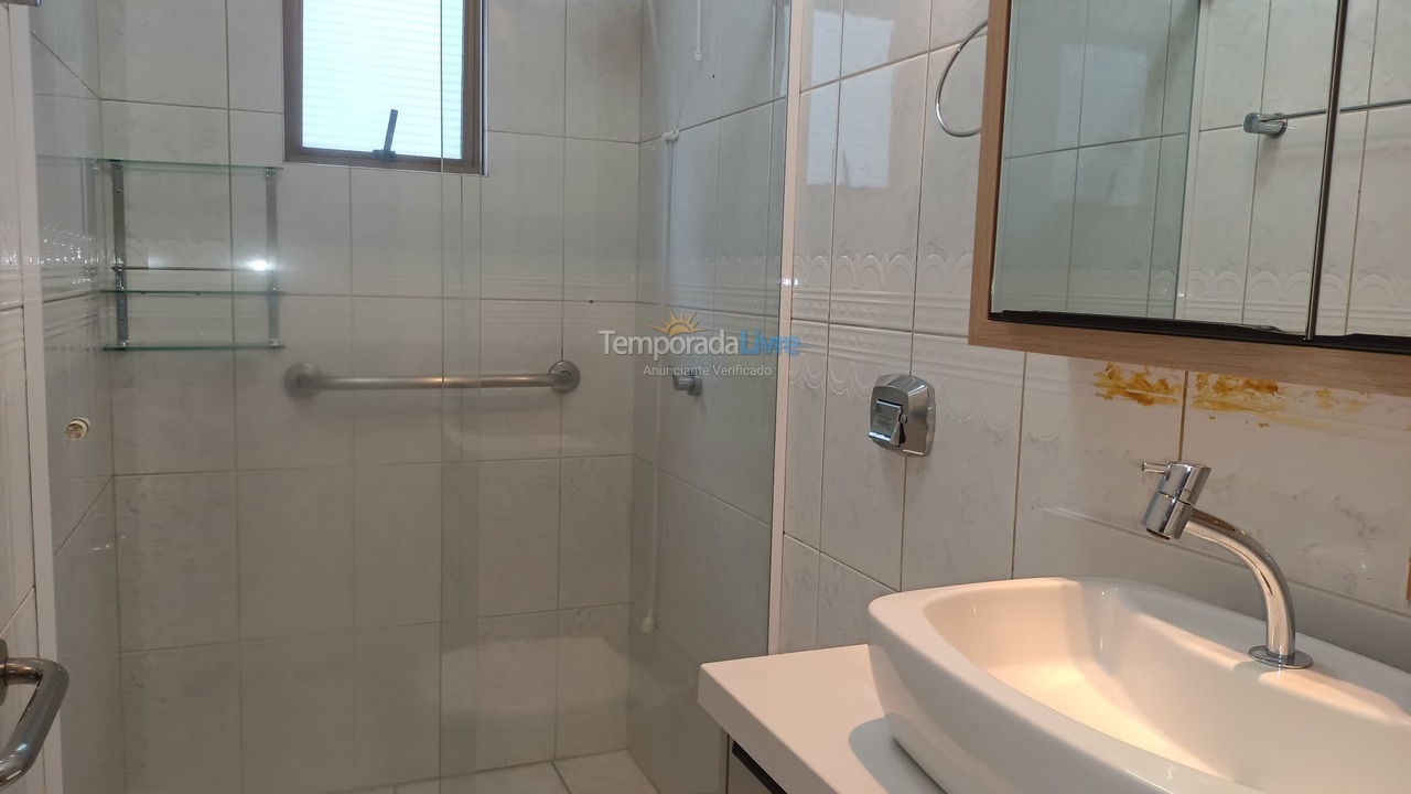 Apartment for vacation rental in Itapema (Meia Praia)