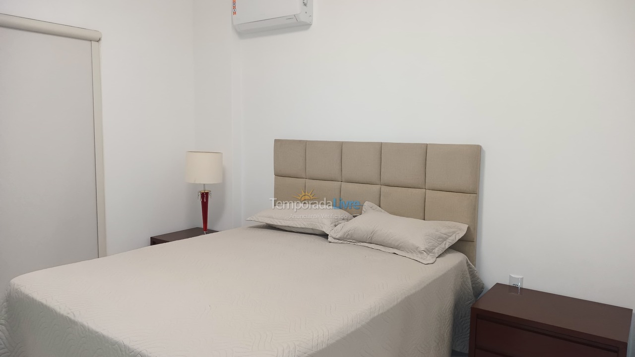 Apartment for vacation rental in Itapema (Meia Praia)