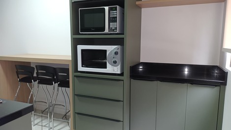 3 bedrooms with air conditioning, Meia Praia beachfront