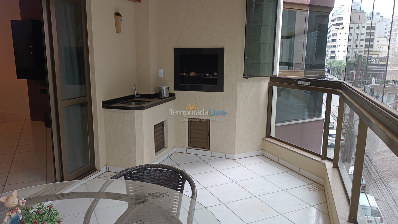 Apartment for vacation rental in Itapema (Meia Praia)