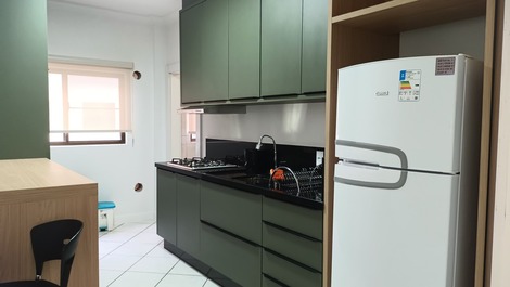 3 bedrooms with air conditioning, Meia Praia beachfront