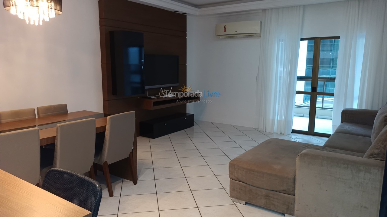 Apartment for vacation rental in Itapema (Meia Praia)