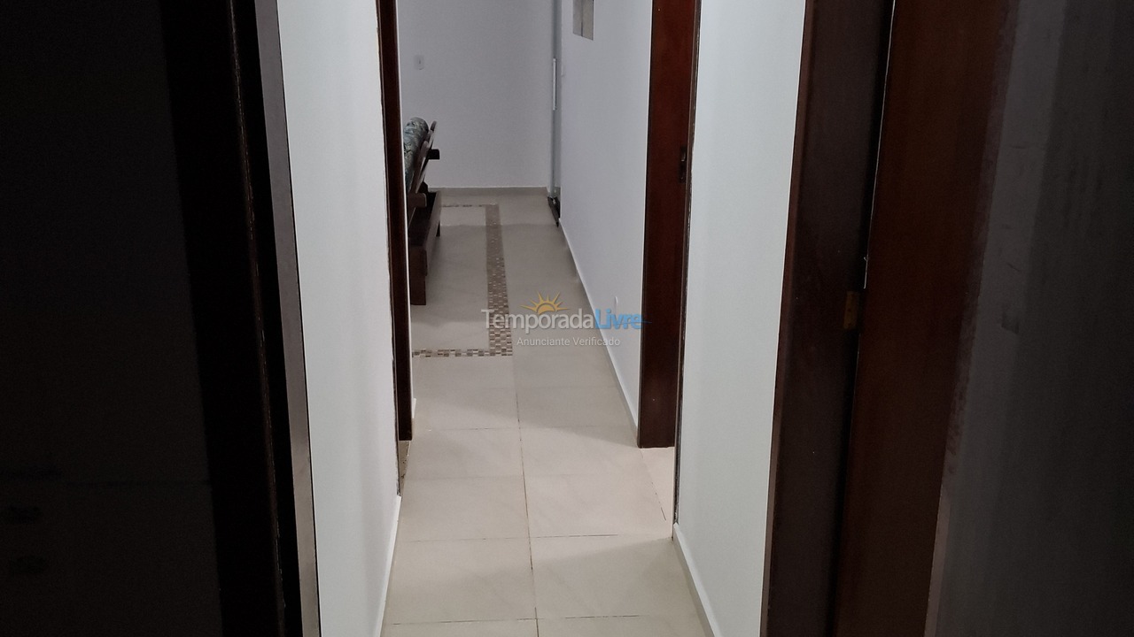 Casa para aluguel de temporada em Cabo Frio (Unamar)