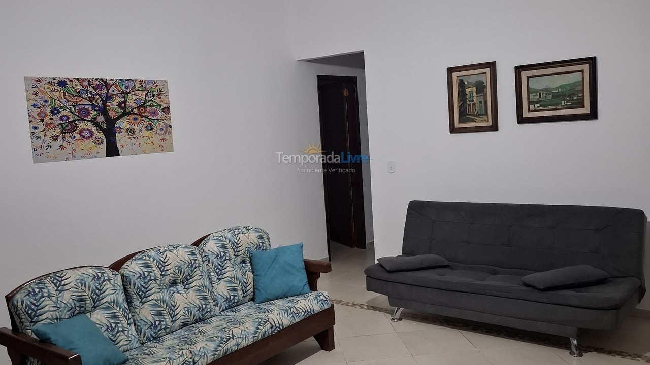 Casa para aluguel de temporada em Cabo Frio (Unamar)