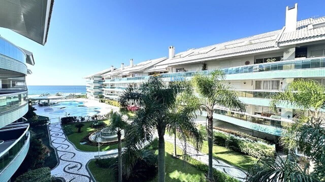 Apartamento para aluguel de temporada em Florianópolis (Praia Brava)