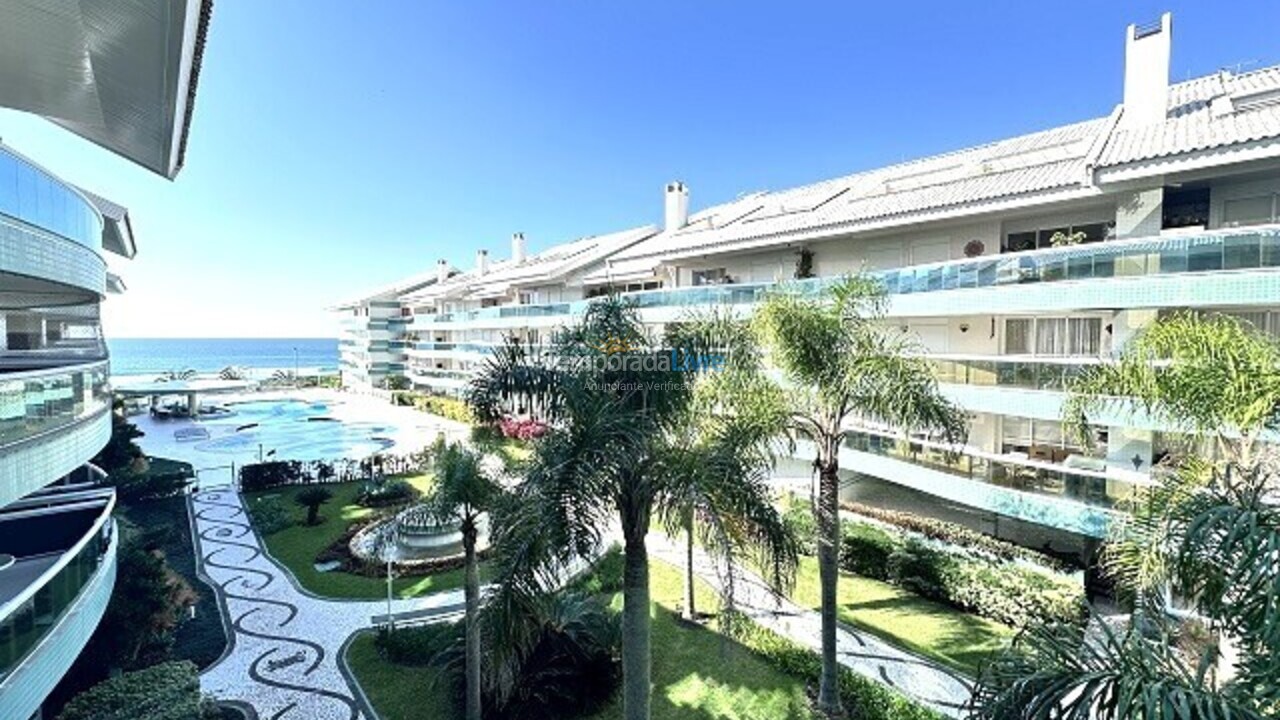 Apartamento para aluguel de temporada em Florianópolis (Praia Brava)