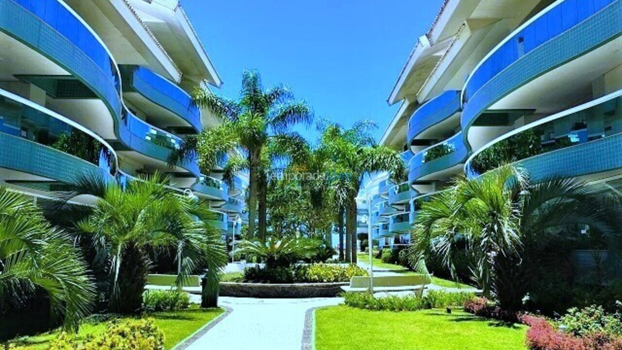 Apartamento para aluguel de temporada em Florianópolis (Praia Brava)