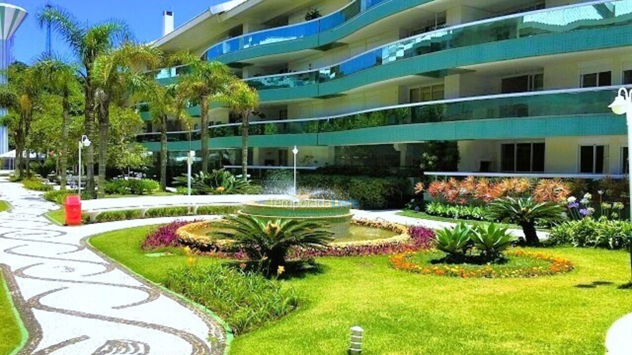 Apartamento para aluguel de temporada em Florianópolis (Praia Brava)