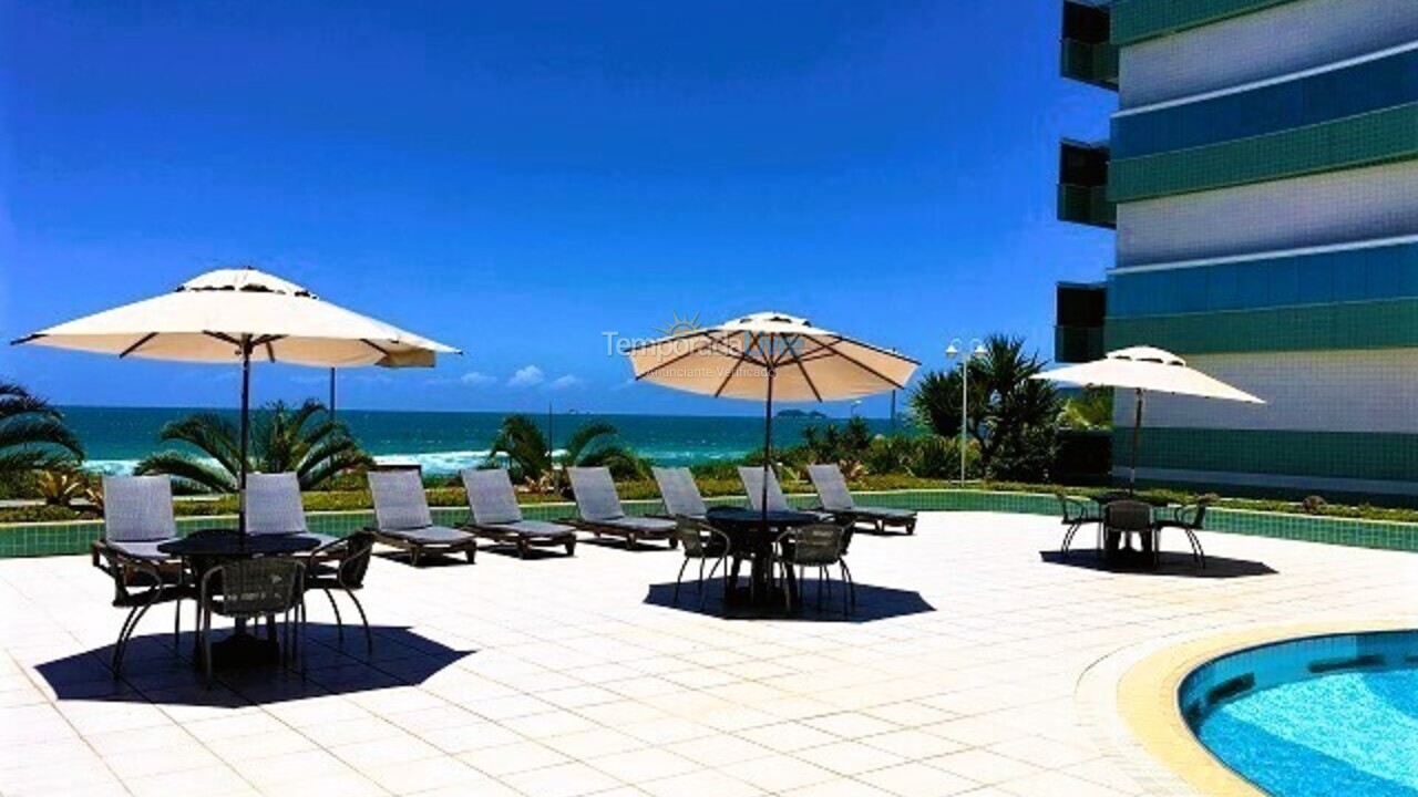 Apartamento para aluguel de temporada em Florianópolis (Praia Brava)