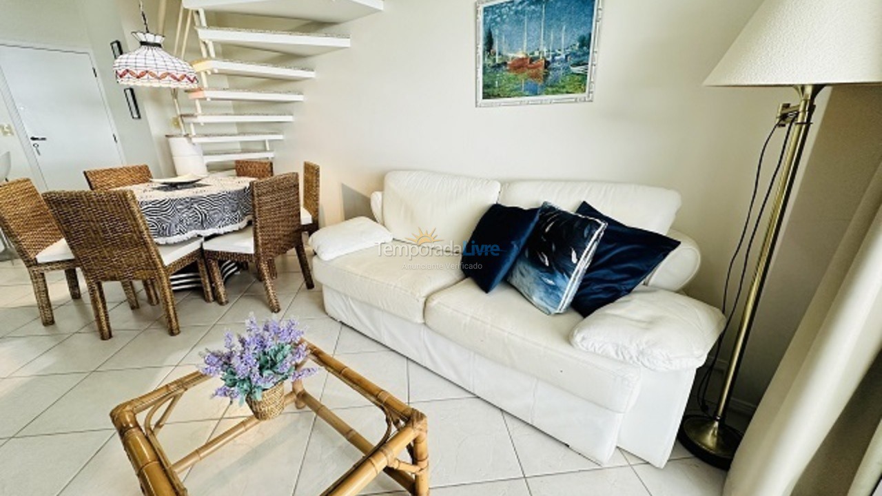 Apartamento para aluguel de temporada em Florianópolis (Praia Brava)