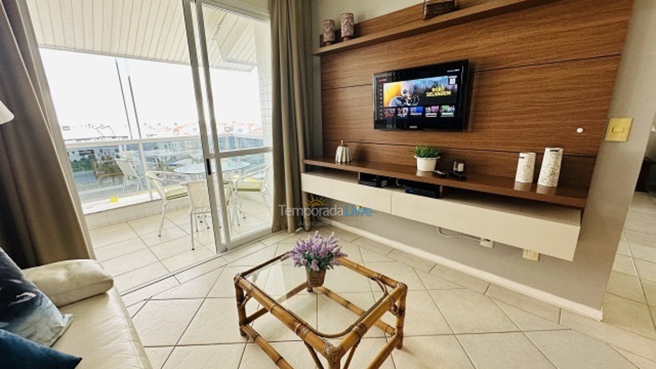 Apartamento para aluguel de temporada em Florianópolis (Praia Brava)
