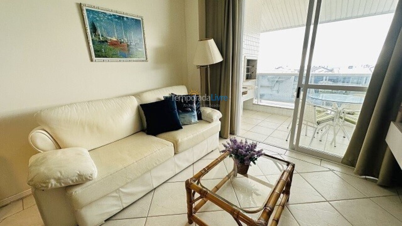Apartamento para aluguel de temporada em Florianópolis (Praia Brava)