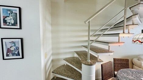 Excelente Cobertura com vista para o mar na Praia Brava.