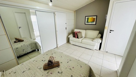 Excelente Cobertura com vista para o mar na Praia Brava.