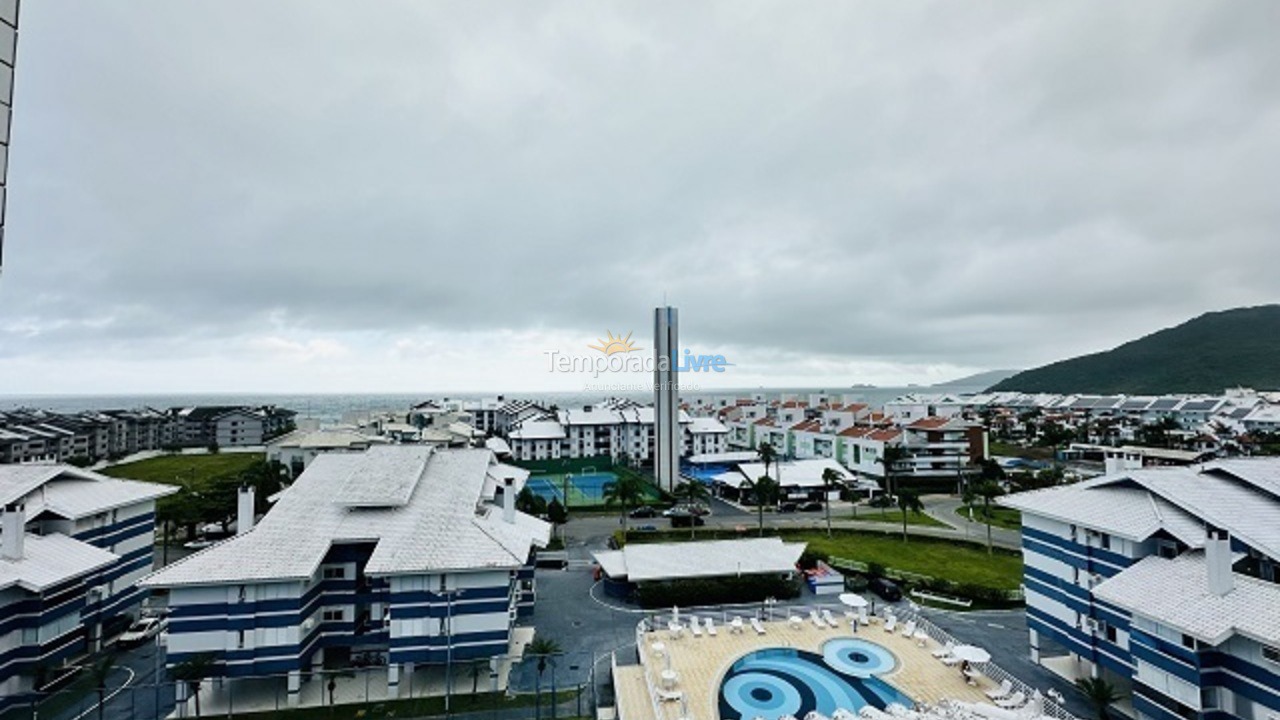Apartamento para aluguel de temporada em Florianópolis (Praia Brava)