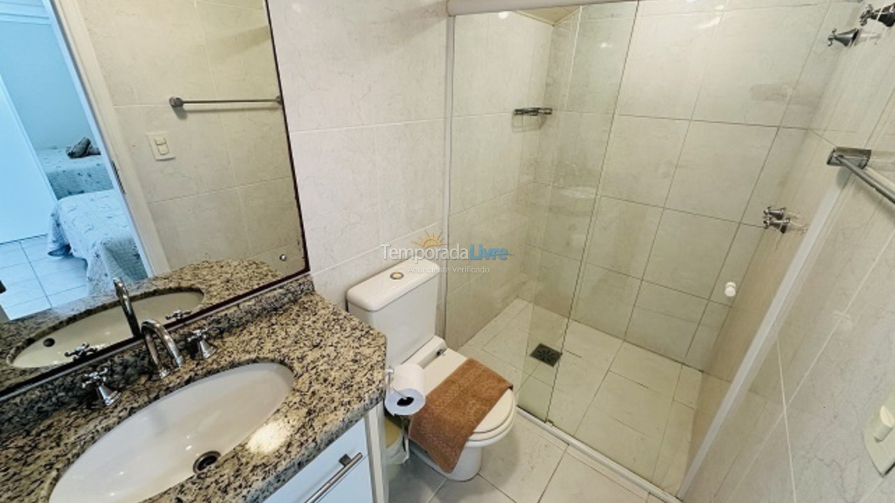 Apartamento para aluguel de temporada em Florianópolis (Praia Brava)