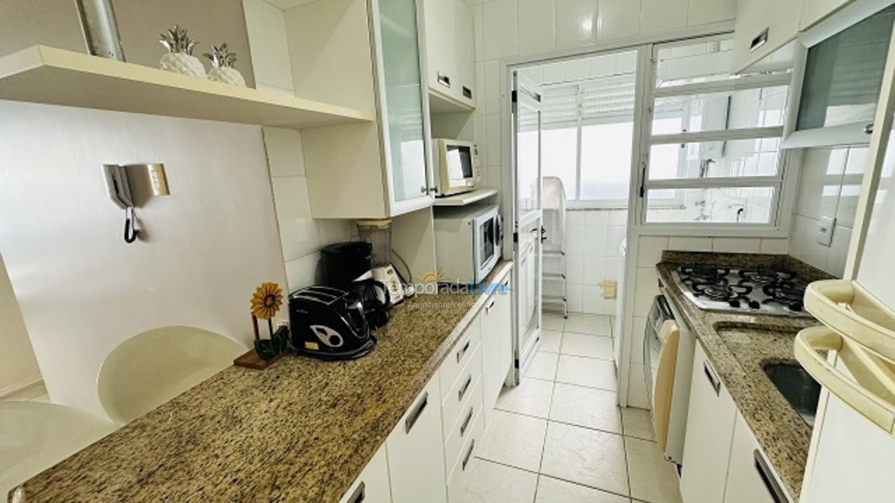 Apartamento para aluguel de temporada em Florianópolis (Praia Brava)