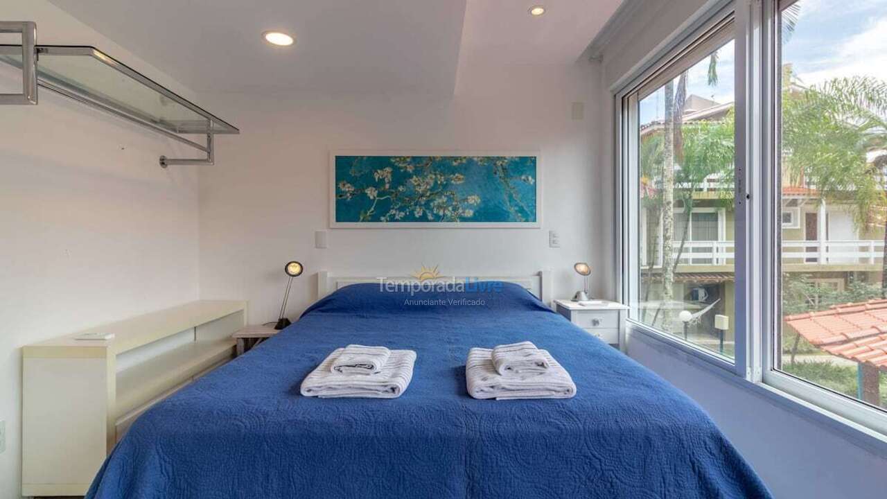 Casa para aluguel de temporada em Florianópolis (Jurere Tradicional)