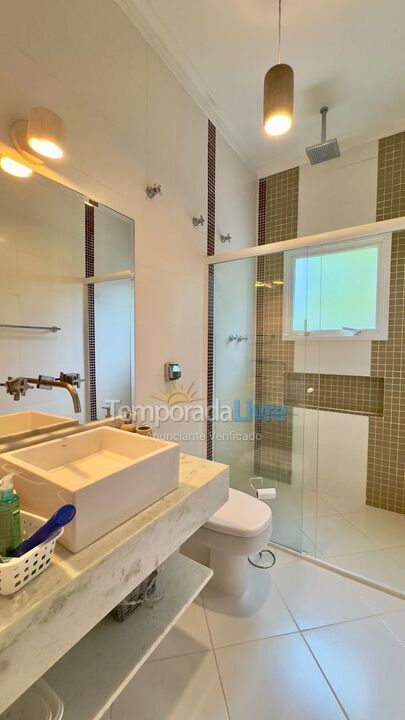 Casa para alquiler de vacaciones em São Sebastião (Praia da Baleia)