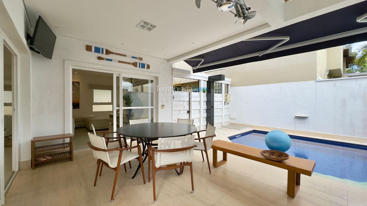 Casa para alquiler de vacaciones em São Sebastião (Praia da Baleia)