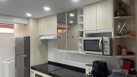 Cozinha com lava roupas