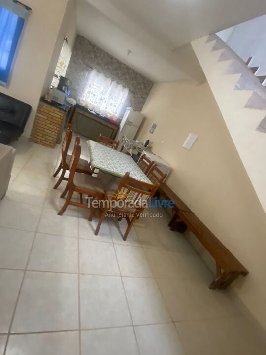 Casa para aluguel de temporada em Ubatuba (Maranduba)