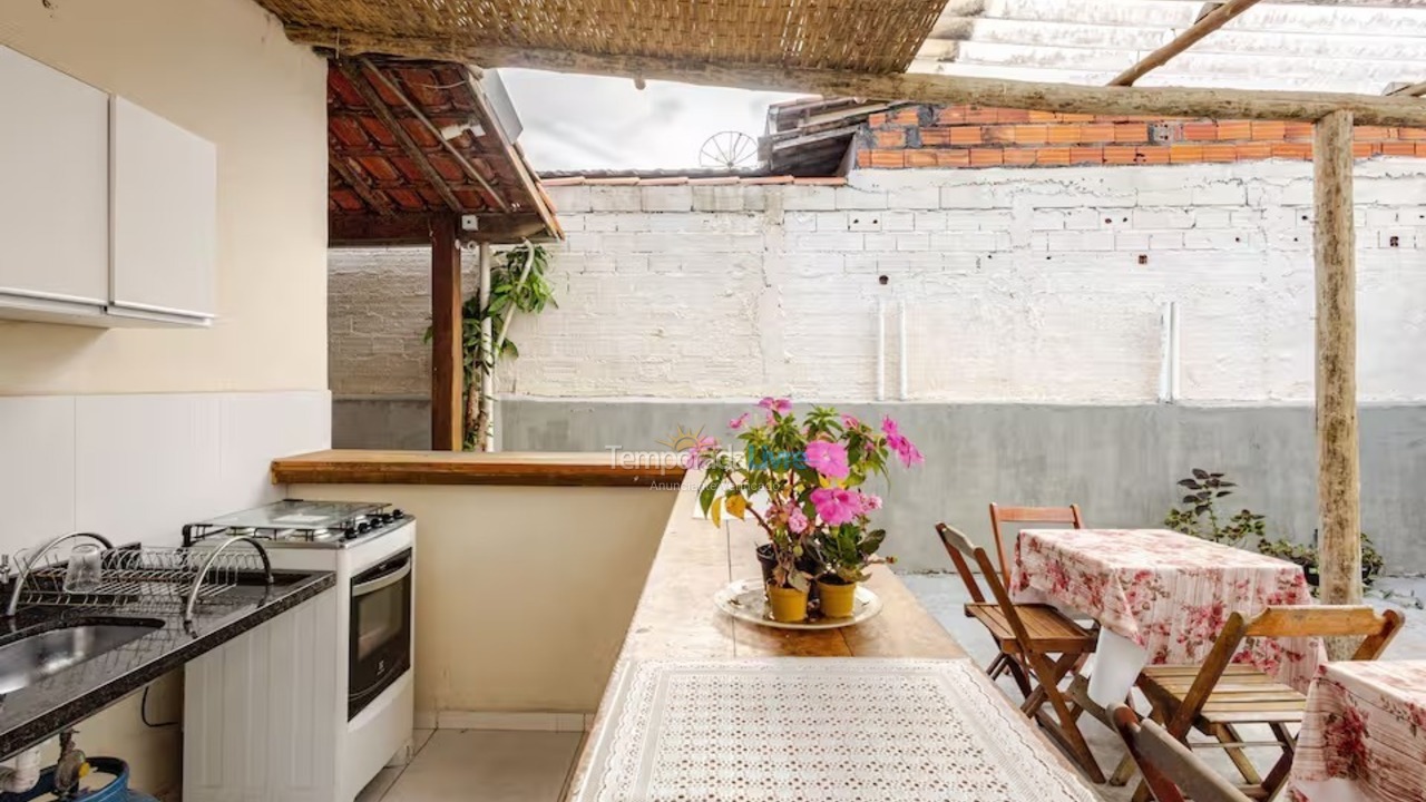 Apartamento para aluguel de temporada em Ilhabela (Perequê)