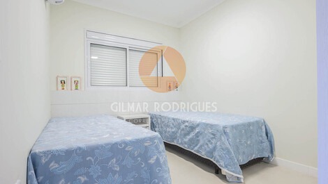 Ótimo apartamento de 2 dormitórios a 50m da praia de Canto Grande