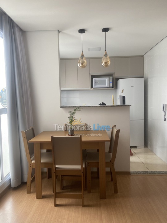 Apartamento para aluguel de temporada em Santa Luzia (Chácaras Del Rey)