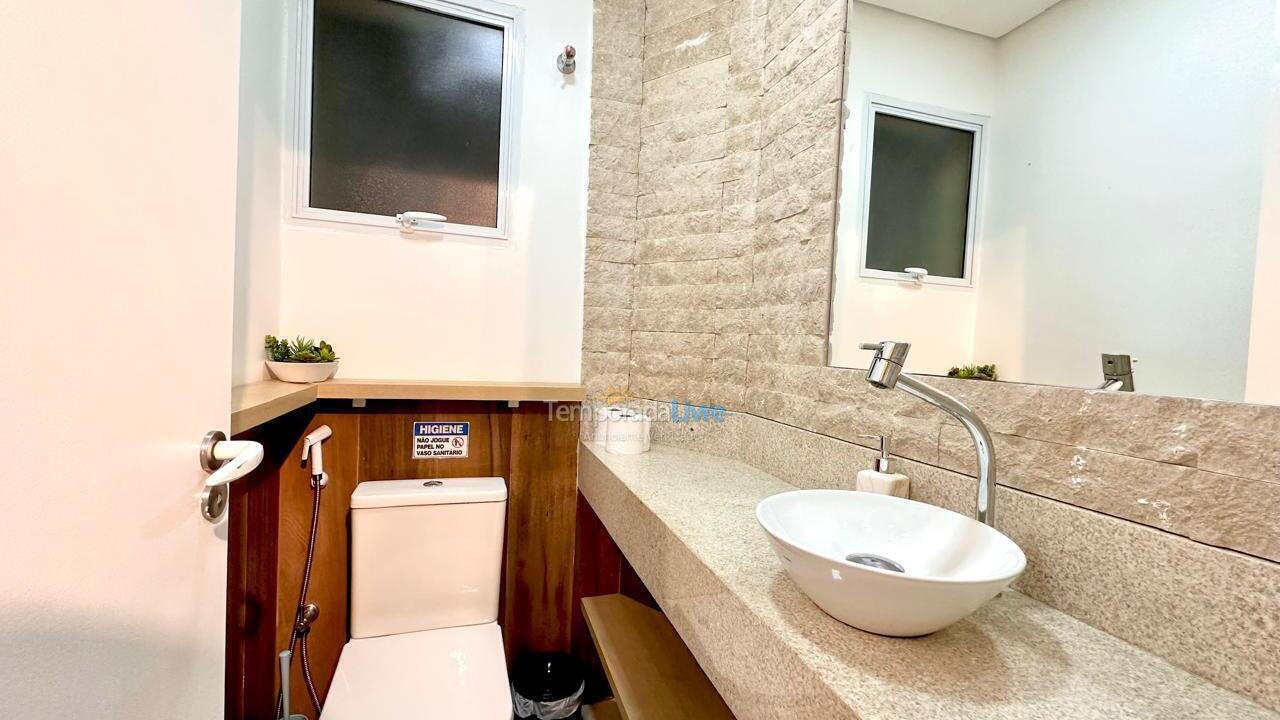 House for vacation rental in Bertioga (Jardim São Lourenço)