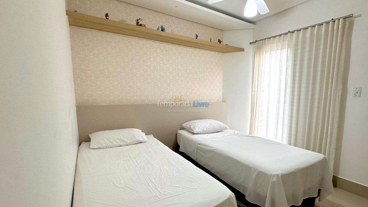 House for vacation rental in Bertioga (Jardim São Lourenço)