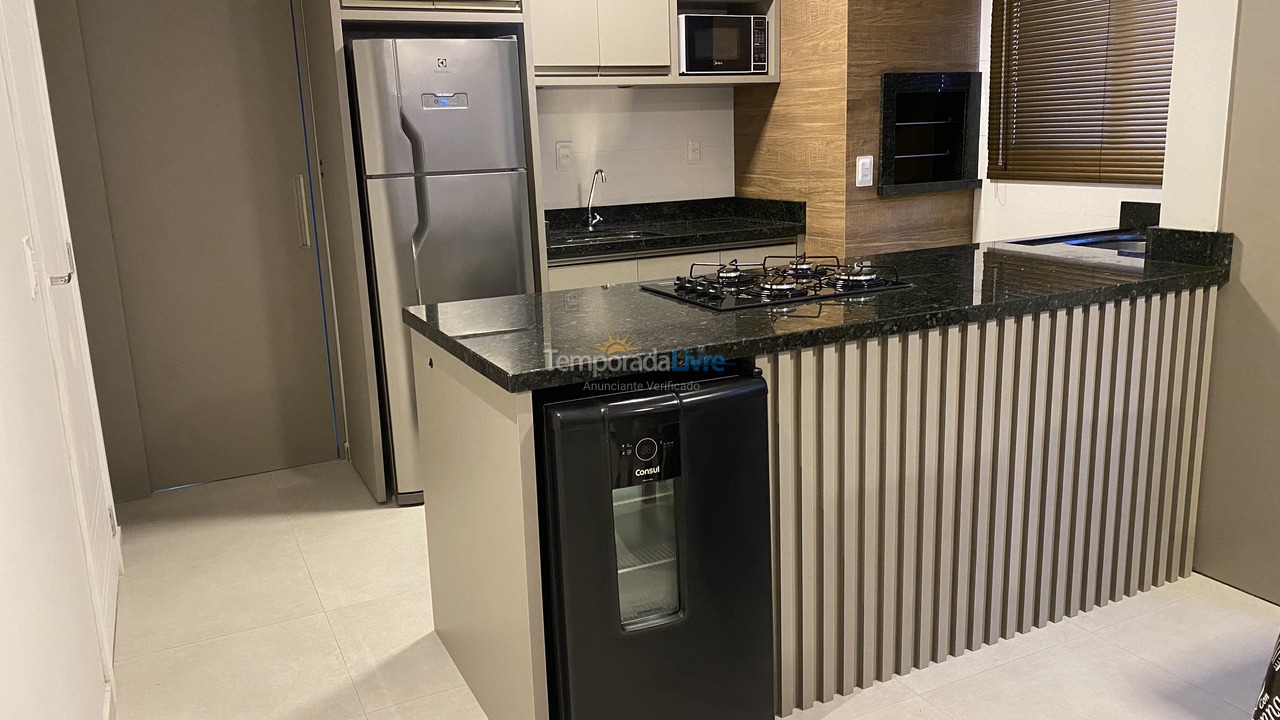 Apartamento para aluguel de temporada em Palhoça (Praia do Sonho)