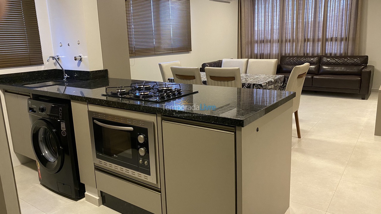 Apartamento para aluguel de temporada em Palhoça (Praia do Sonho)