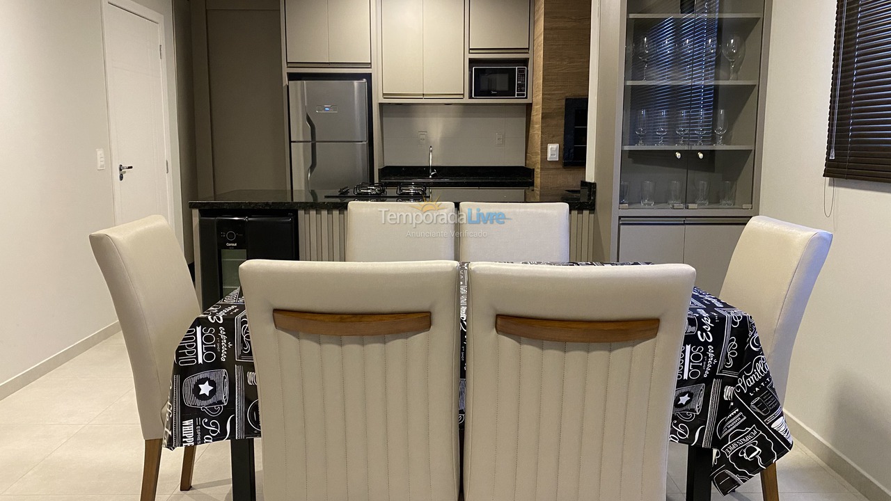 Apartamento para aluguel de temporada em Palhoça (Praia do Sonho)