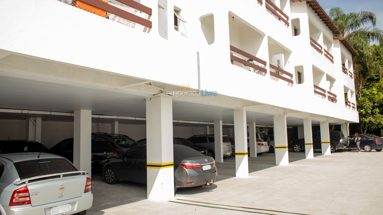 Apartamento para aluguel de temporada em Ubatuba (Praia das Toninhas)