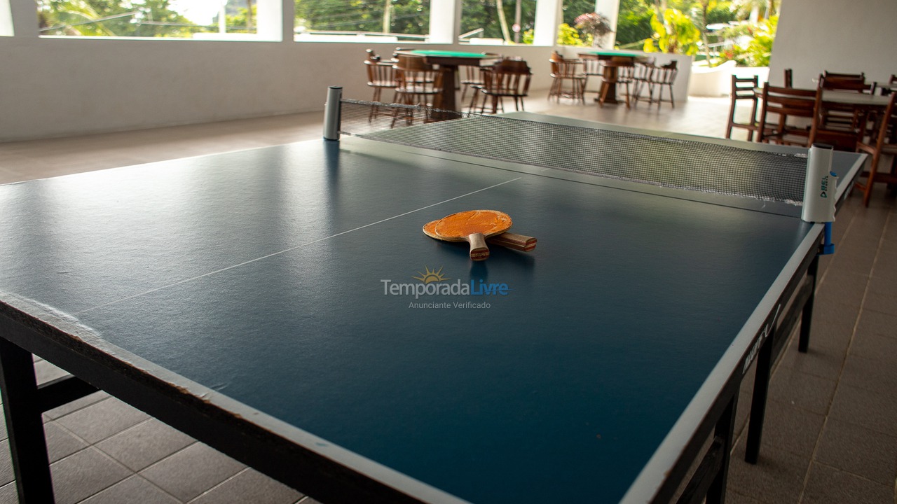 Apartamento para aluguel de temporada em Ubatuba (Praia das Toninhas)