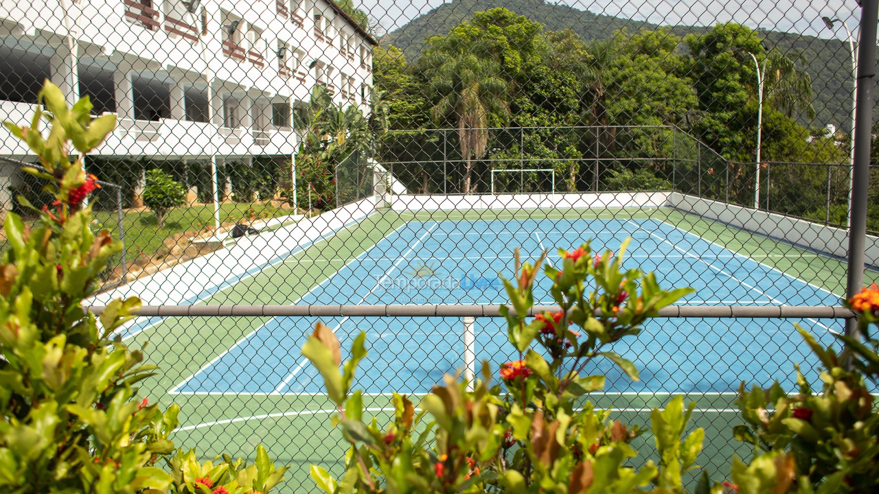 Apartamento para aluguel de temporada em Ubatuba (Praia das Toninhas)