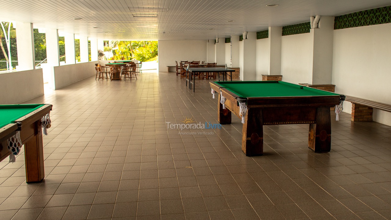 Apartamento para aluguel de temporada em Ubatuba (Praia das Toninhas)