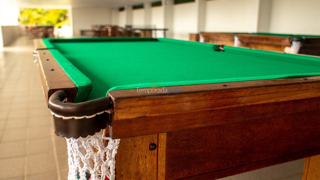 Apartamento para aluguel de temporada em Ubatuba (Praia das Toninhas)