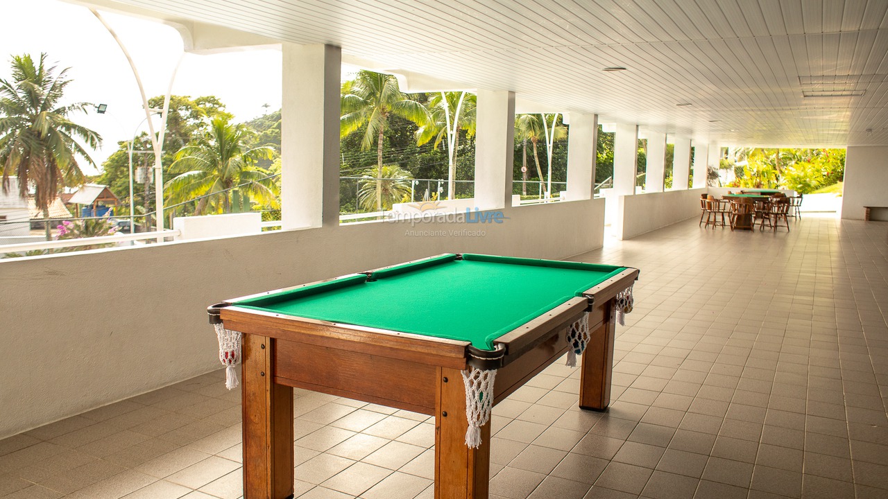 Apartamento para aluguel de temporada em Ubatuba (Praia das Toninhas)