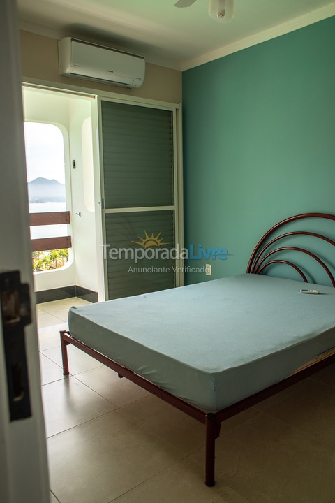 Apartamento para aluguel de temporada em Ubatuba (Praia das Toninhas)