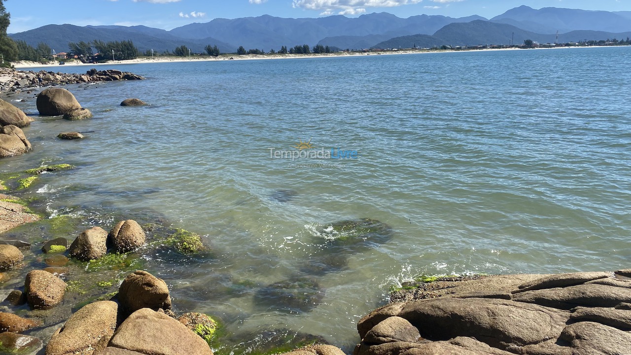 Apartamento para aluguel de temporada em Palhoça (Praia do Sonho)