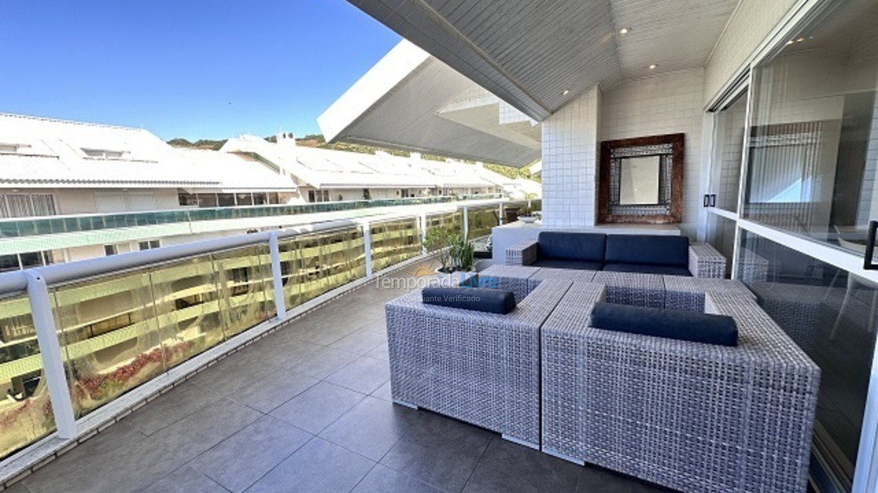 Apartamento para aluguel de temporada em Florianópolis (Praia Brava)