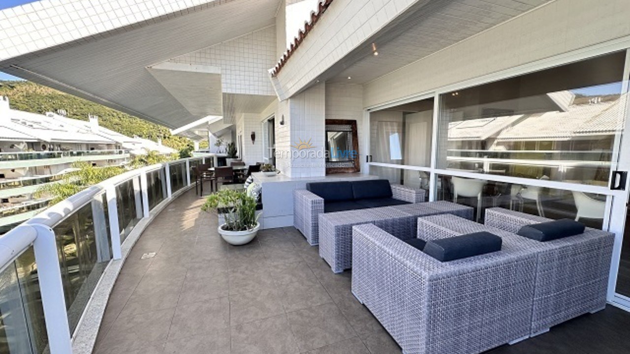 Apartamento para aluguel de temporada em Florianópolis (Praia Brava)