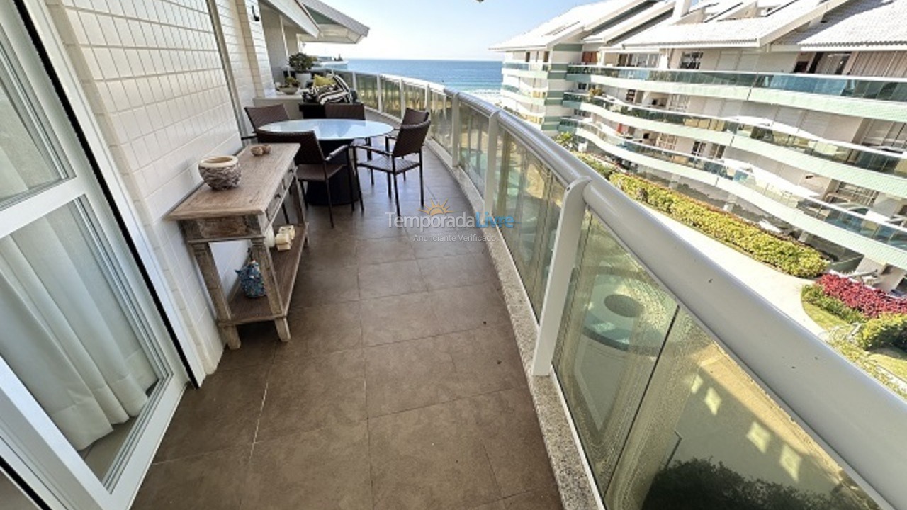 Apartamento para aluguel de temporada em Florianópolis (Praia Brava)